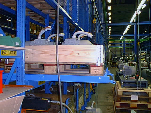 Pull-out shelves for pallets