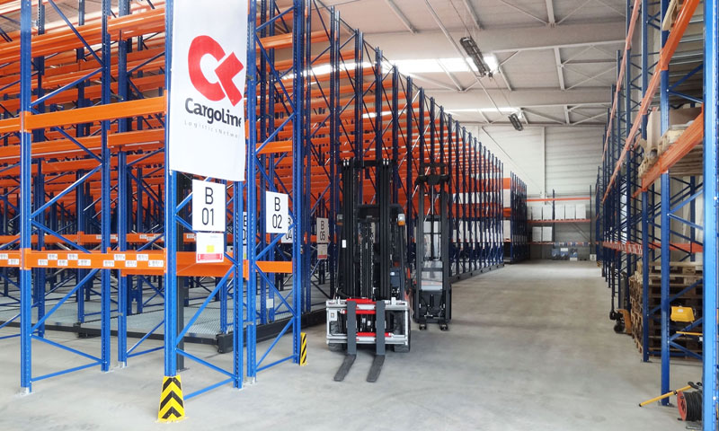stow’s mobile racking system