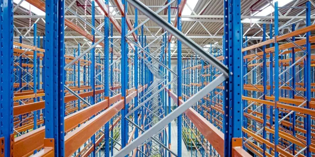 stow - EN: Pallet racking / NL: Palletstellingen / DE: Palettenregale / FR: Rayonnage à palettes