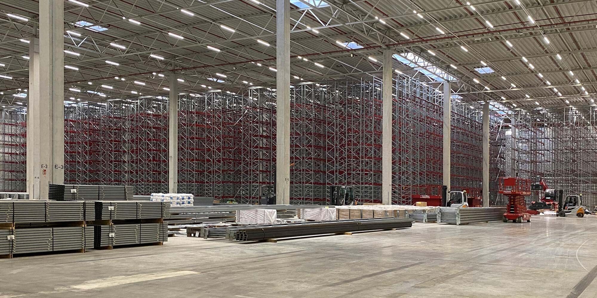 High bay racking - Miniload multi-store stow & Schiller Automatisierungstechnik