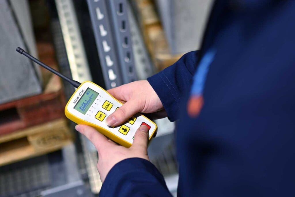 stow Atlas pallet shuttle remote