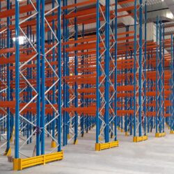 Carreras Grupo Logistico equipped with pallet racking systems from stow